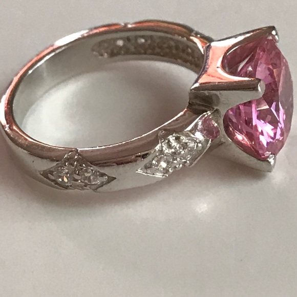 Silver rhodium ring with pink cubic zirconia - Picture 2 of 6